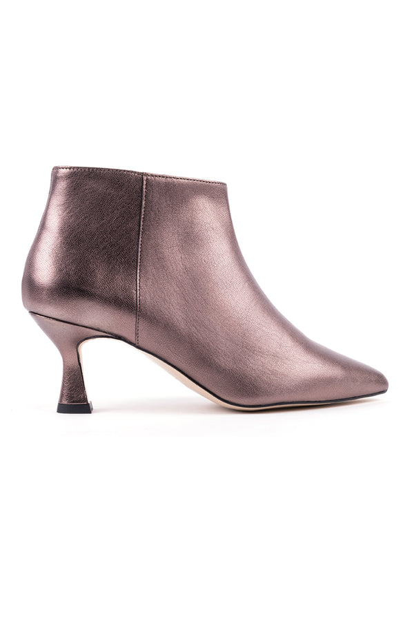 Metalic ankle boots
