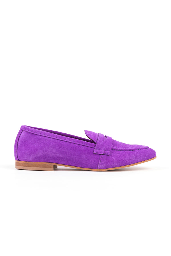 Flat suede loafers