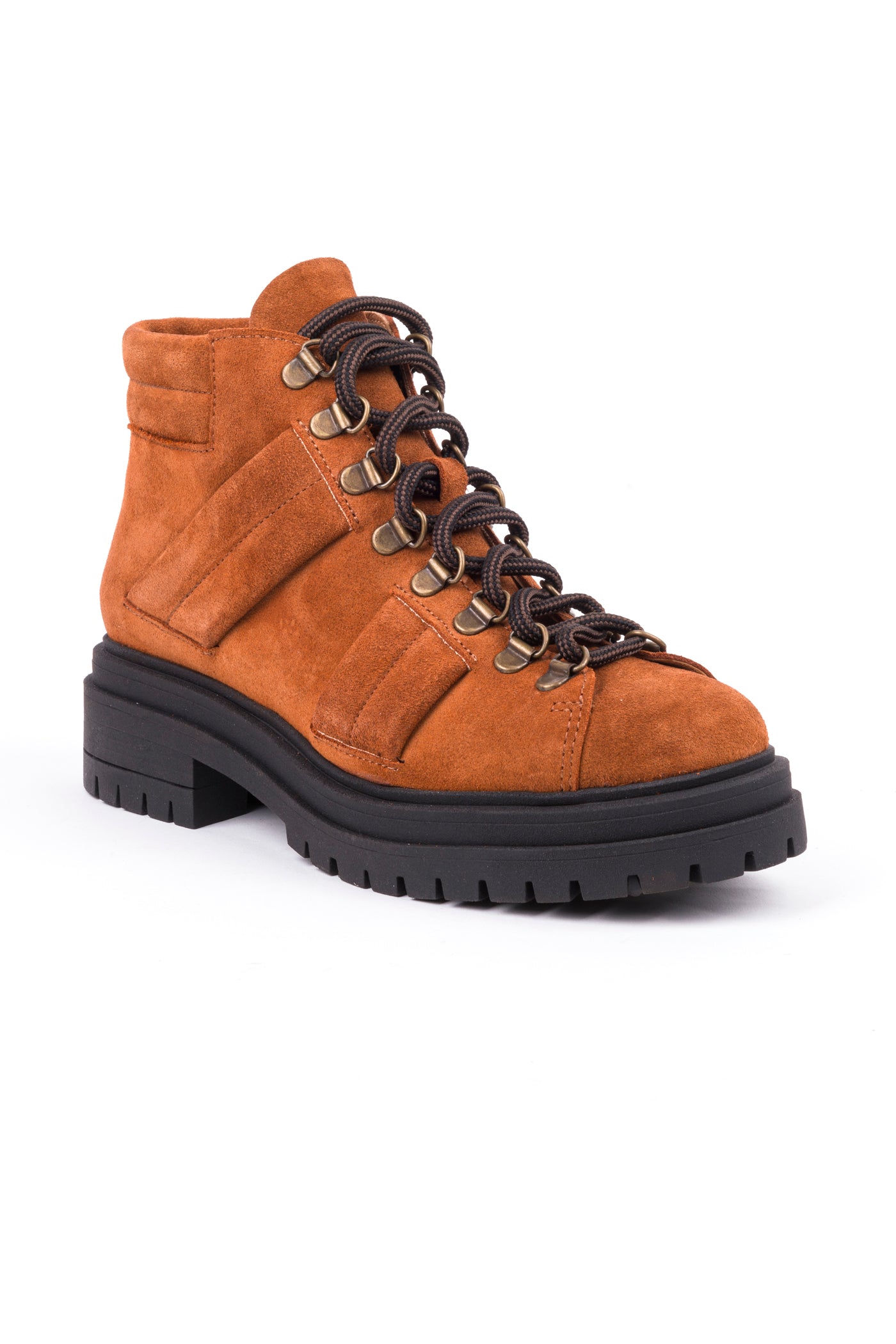 Botins estilo montanha em croute com atacadores