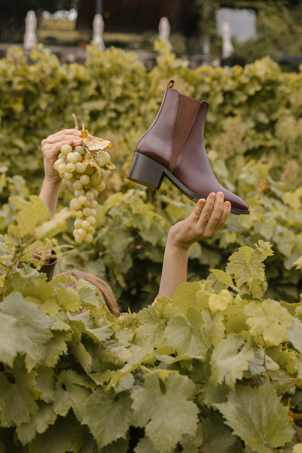 Botas de salto médio em pele
