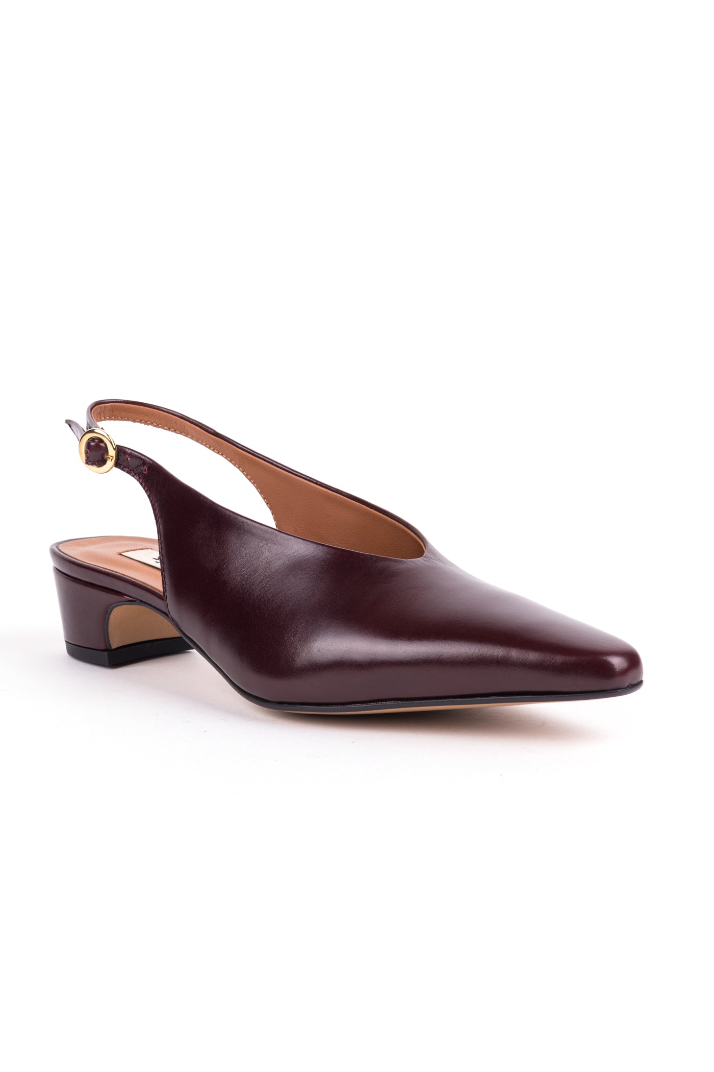 Slingbacks com decote em V em pele