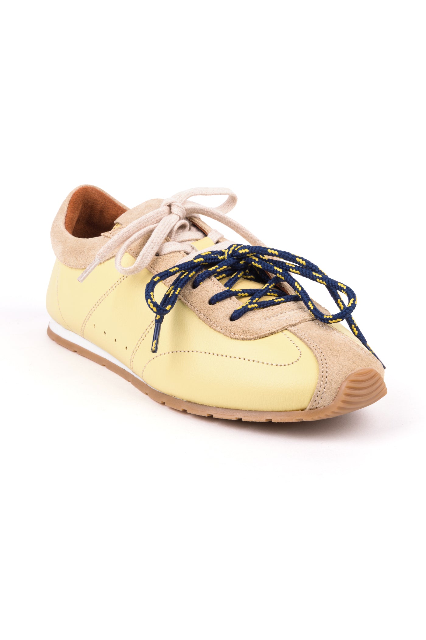 Sneakers em pele