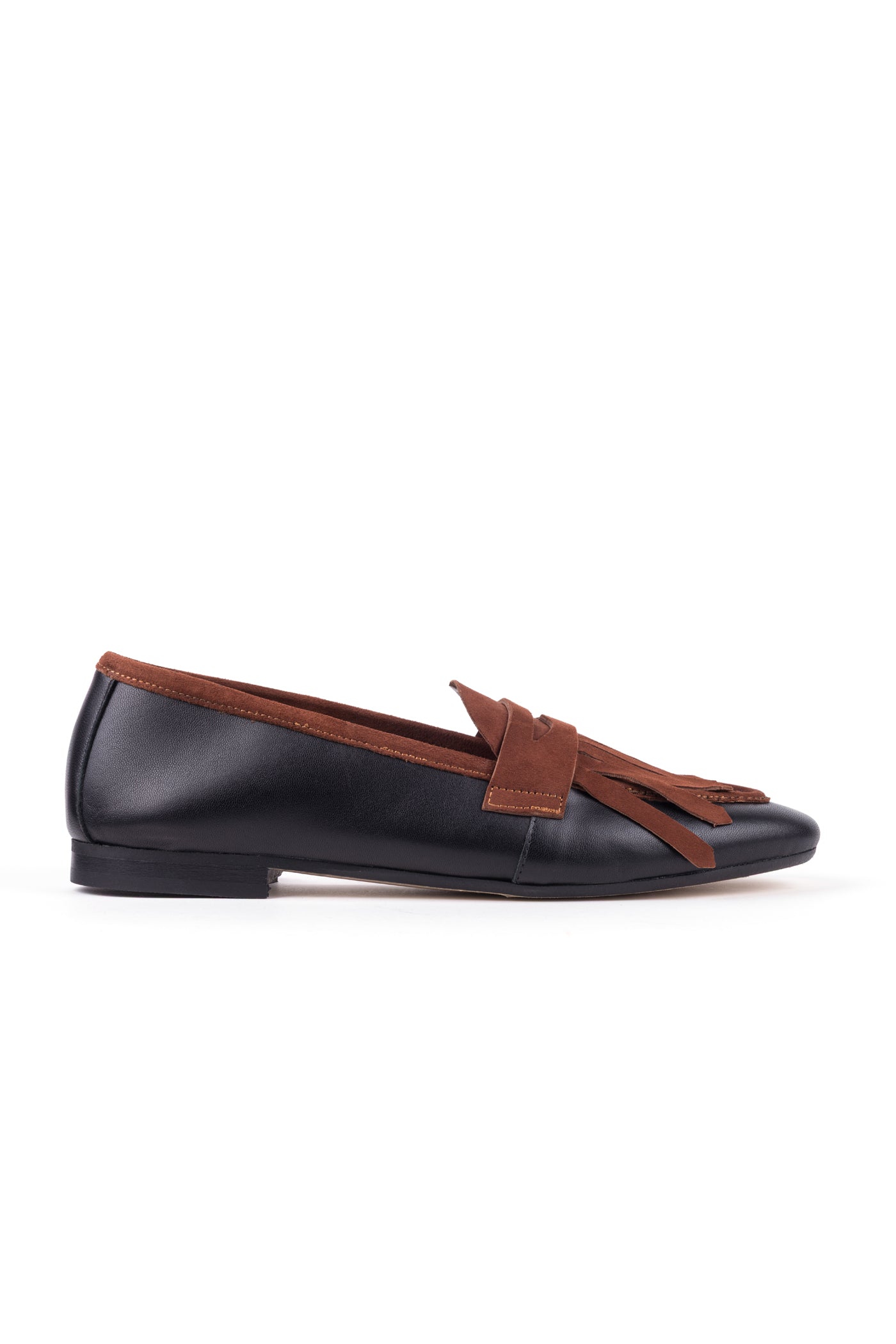 Loafers com franjas em pele