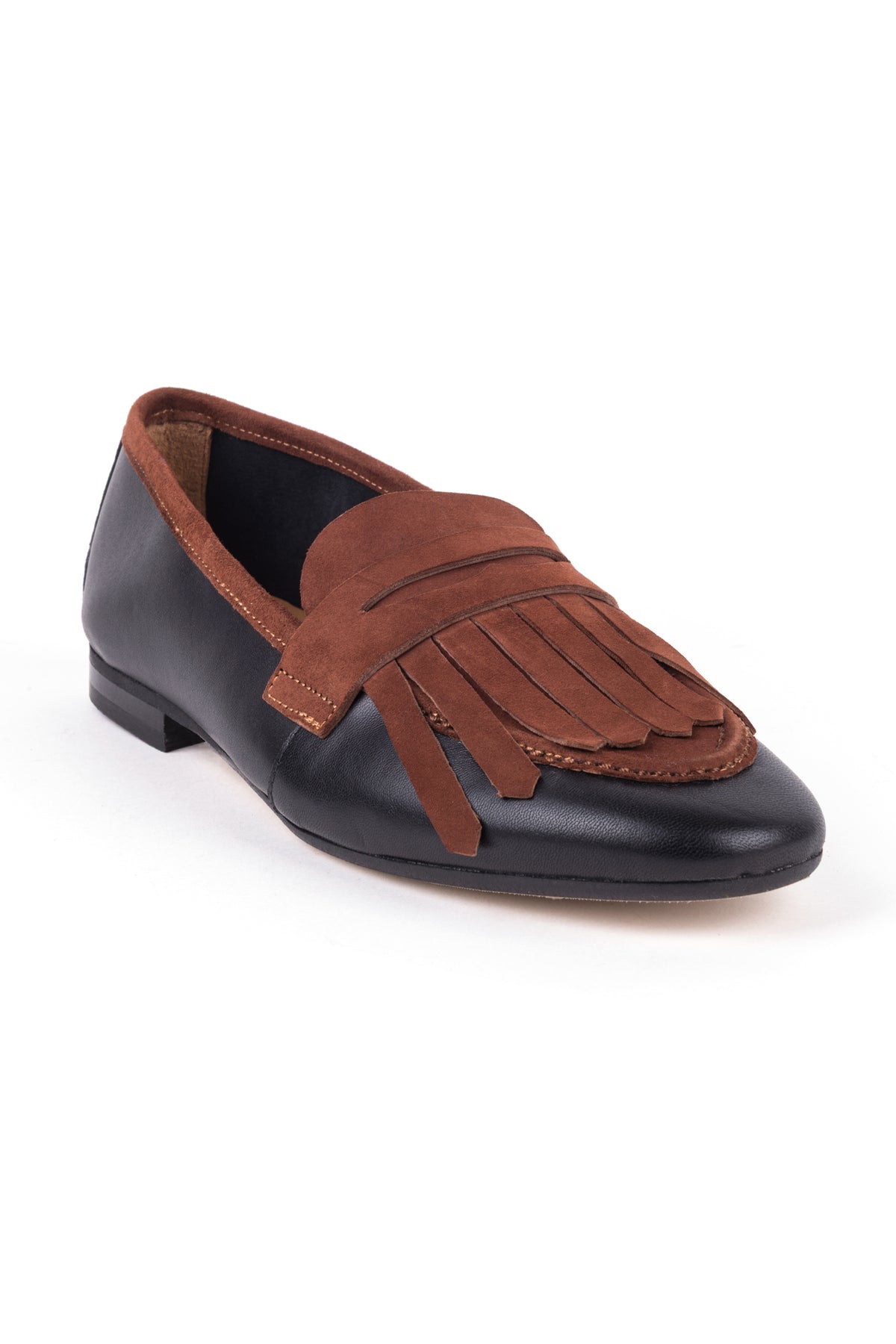 Loafers com franjas em pele