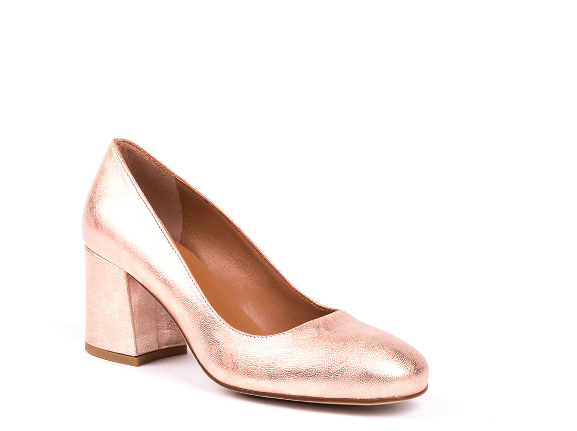 Sapatos de salto alto em