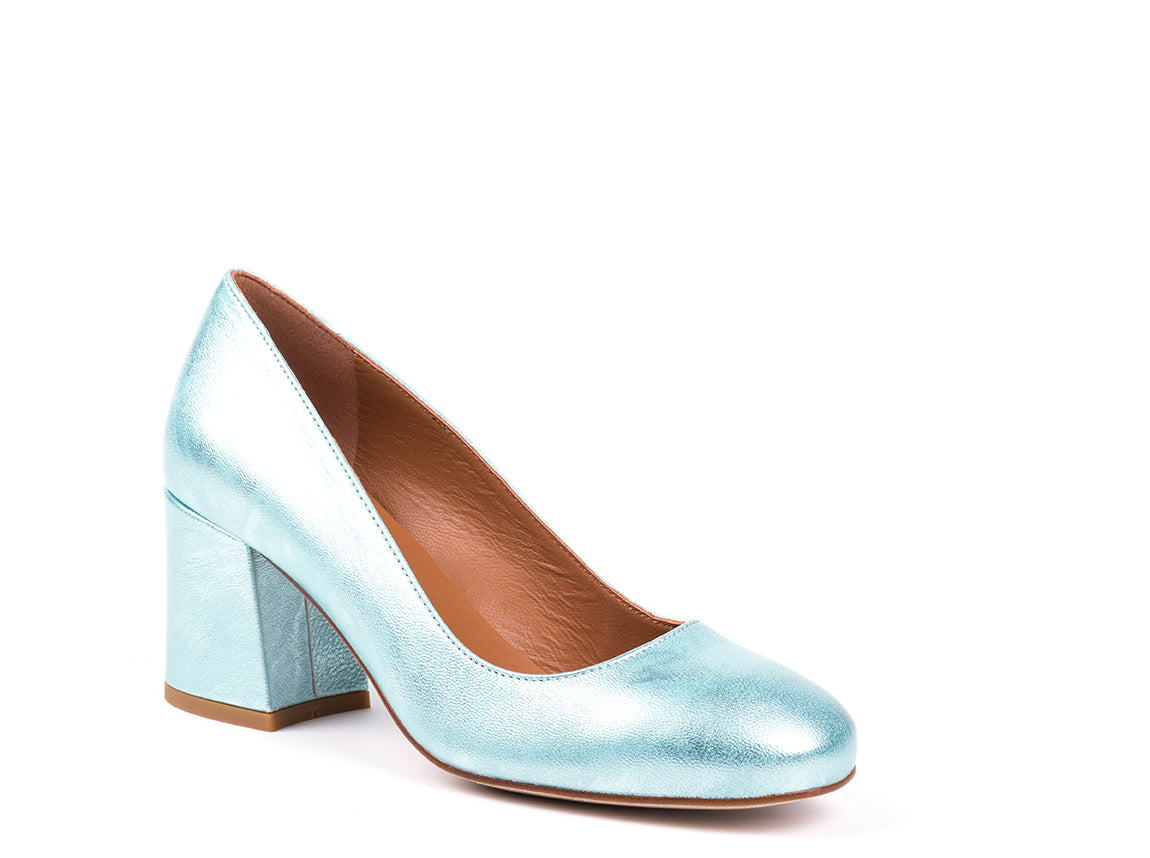 Sapatos de salto alto em