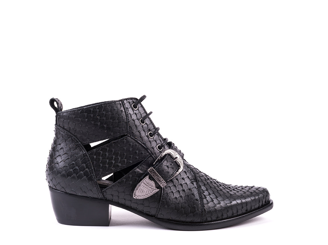 Botins rasos em