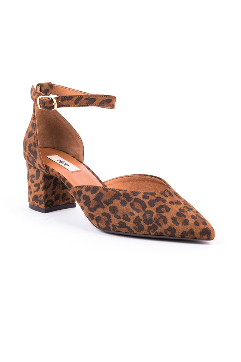 Sapatos padrão leopardo de salto alto em camurça