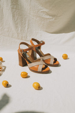 ​Wood effect high heeled sandals in coral and nude leather