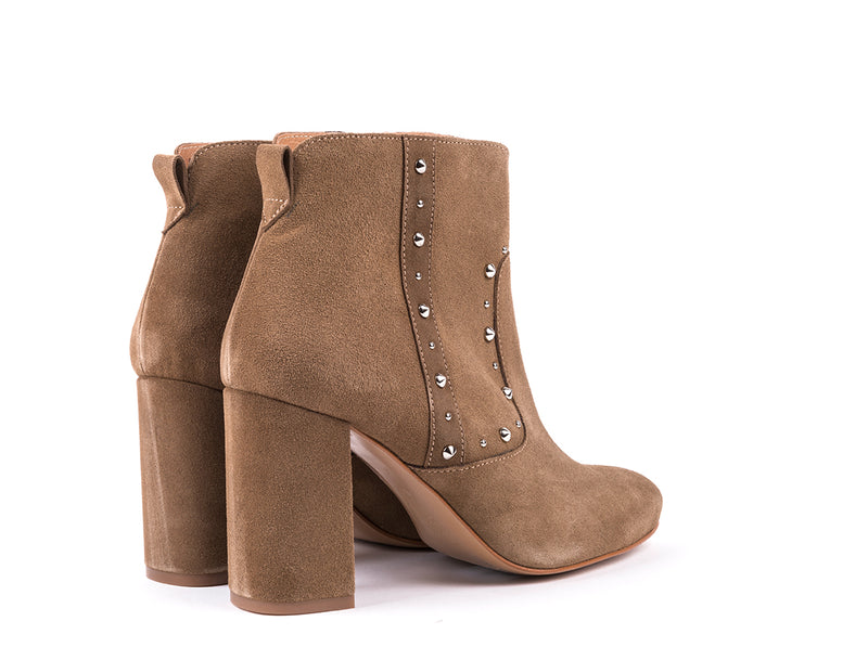 High-heeled ankle boots in taupe croute