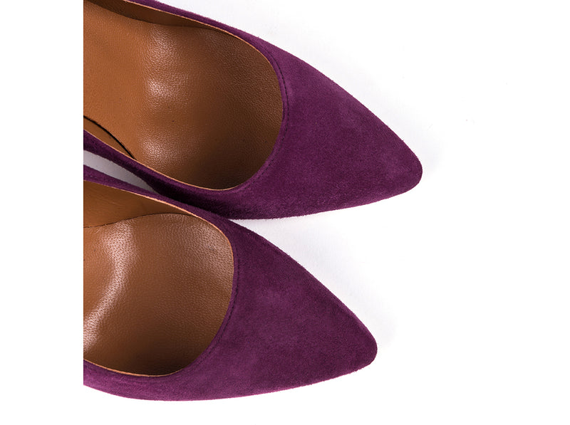 High-heeled bordeaux suede shoes