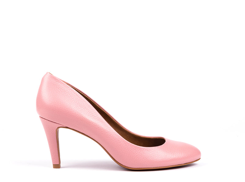 ​High-heeled shoes in pink leather