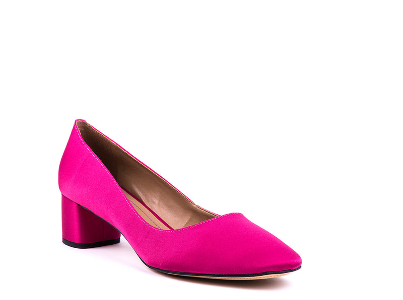 Med-heeled shoes in fuchsia satin