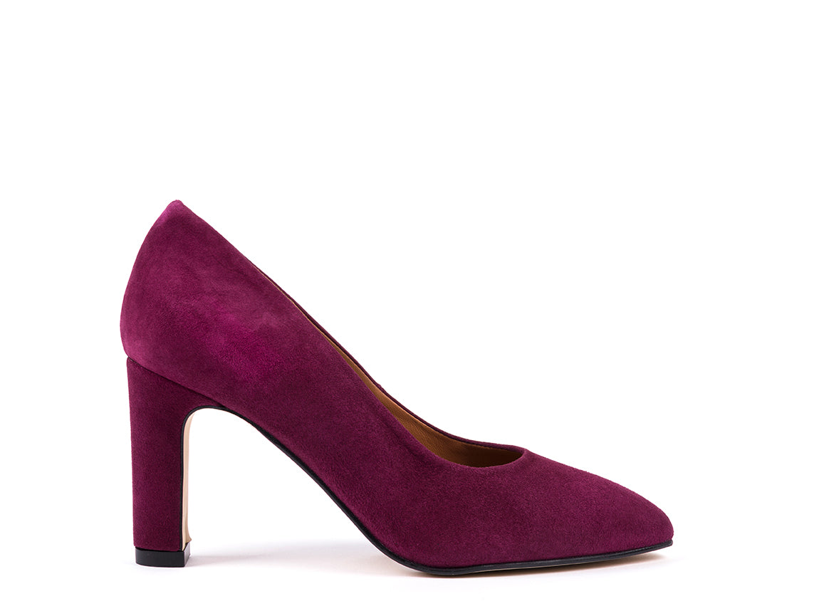 Sapatos de salto alto em camurça bordeaux