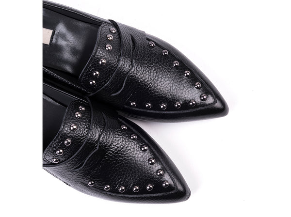 Black embossed leather shoes