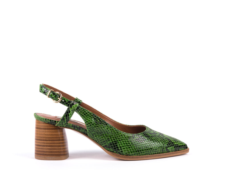 Medium-heeled slingbacks in green snake skin leather