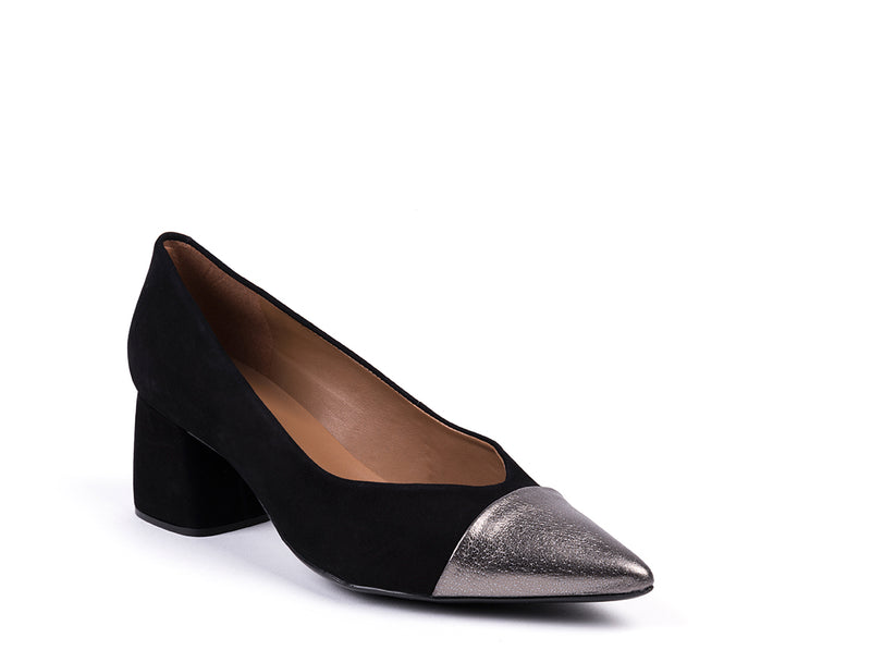 Shoes in black nobuck with cap toe in metallic silver leather