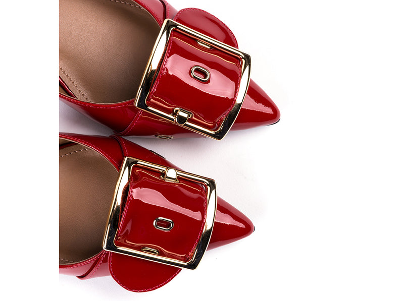 Slingbacks in red varnish