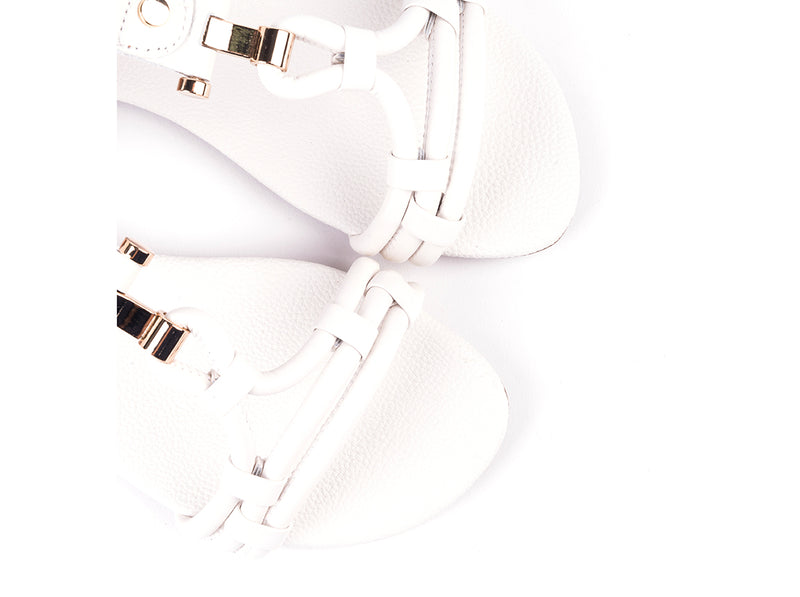 ​Flat sandals in white leather