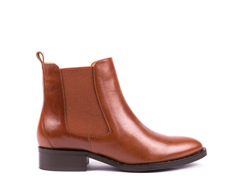 Ankle boots in camel leather