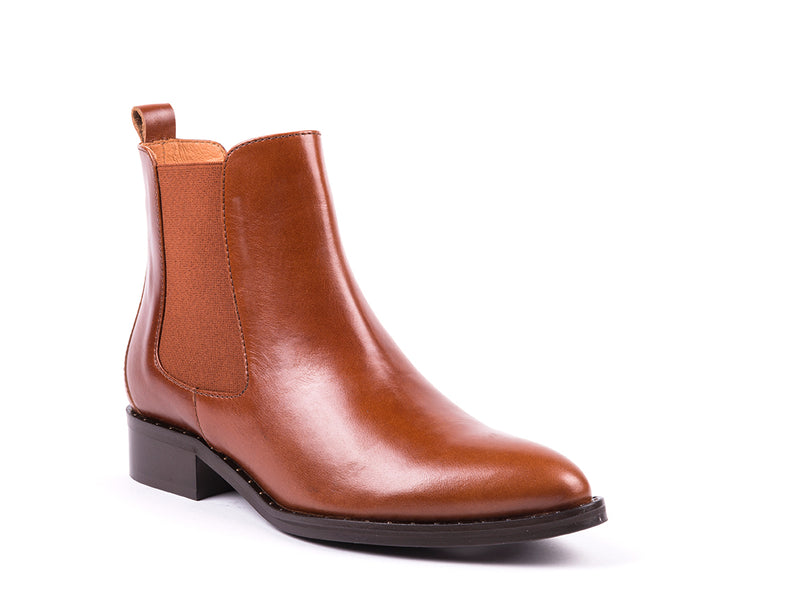 Botins em pele camel