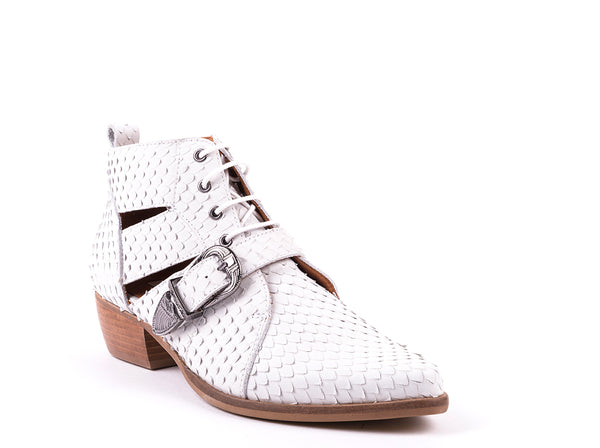 ​Flat ankle boots in white scaly leather