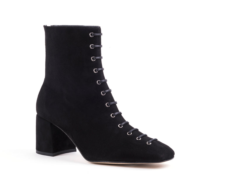 ​High-heeled ankle boots in black suede