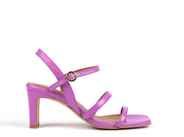Sandálias de salto alto em pele lilás