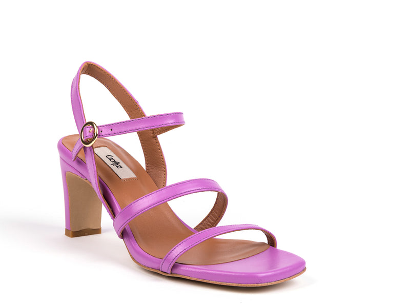 Sandálias de salto alto em pele lilás