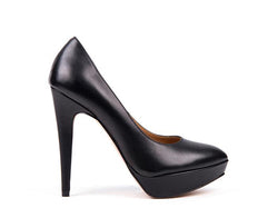 ​High-heeled pumps in black leather