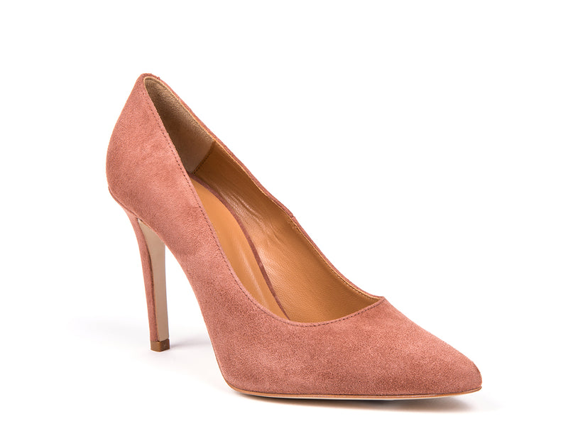 ​High-heeled stilettos inlight pink suede.