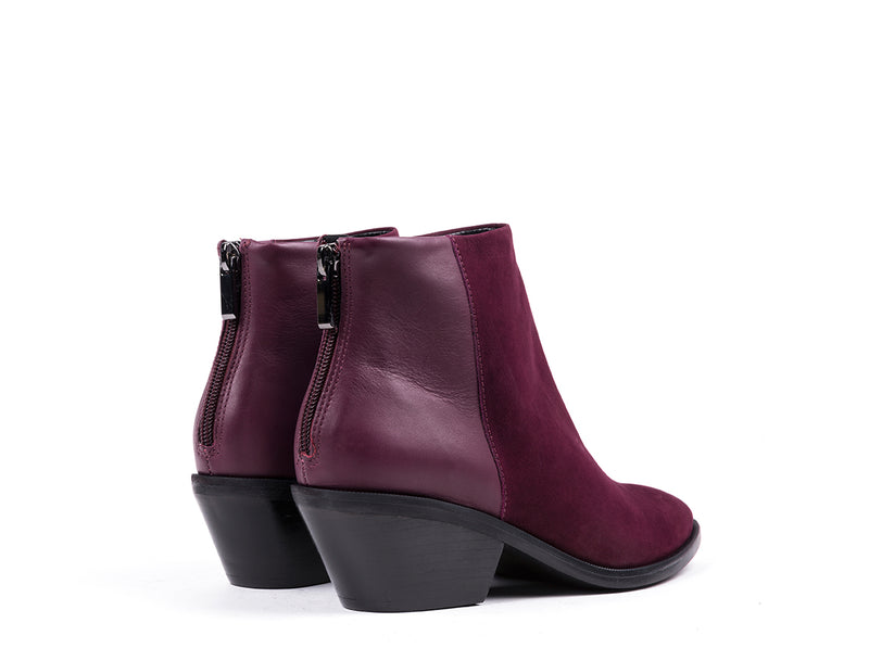 Medium-heeled ankle boots in bordeaux nobuck and leather
