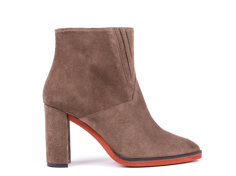 ​High-heeled ankle boots in grey croute